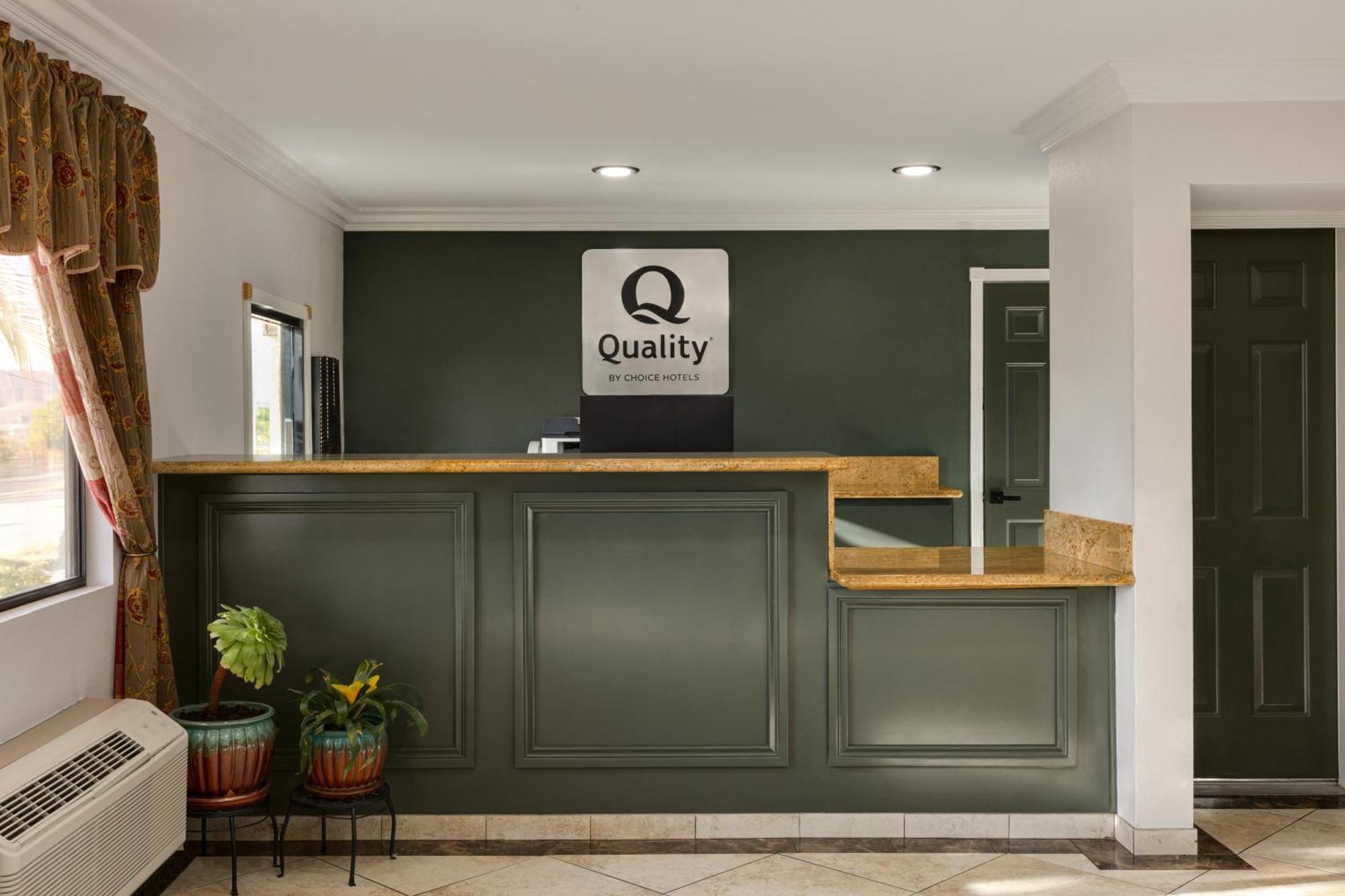 Quality Inn Lake Elsinore I-15 Exterior foto